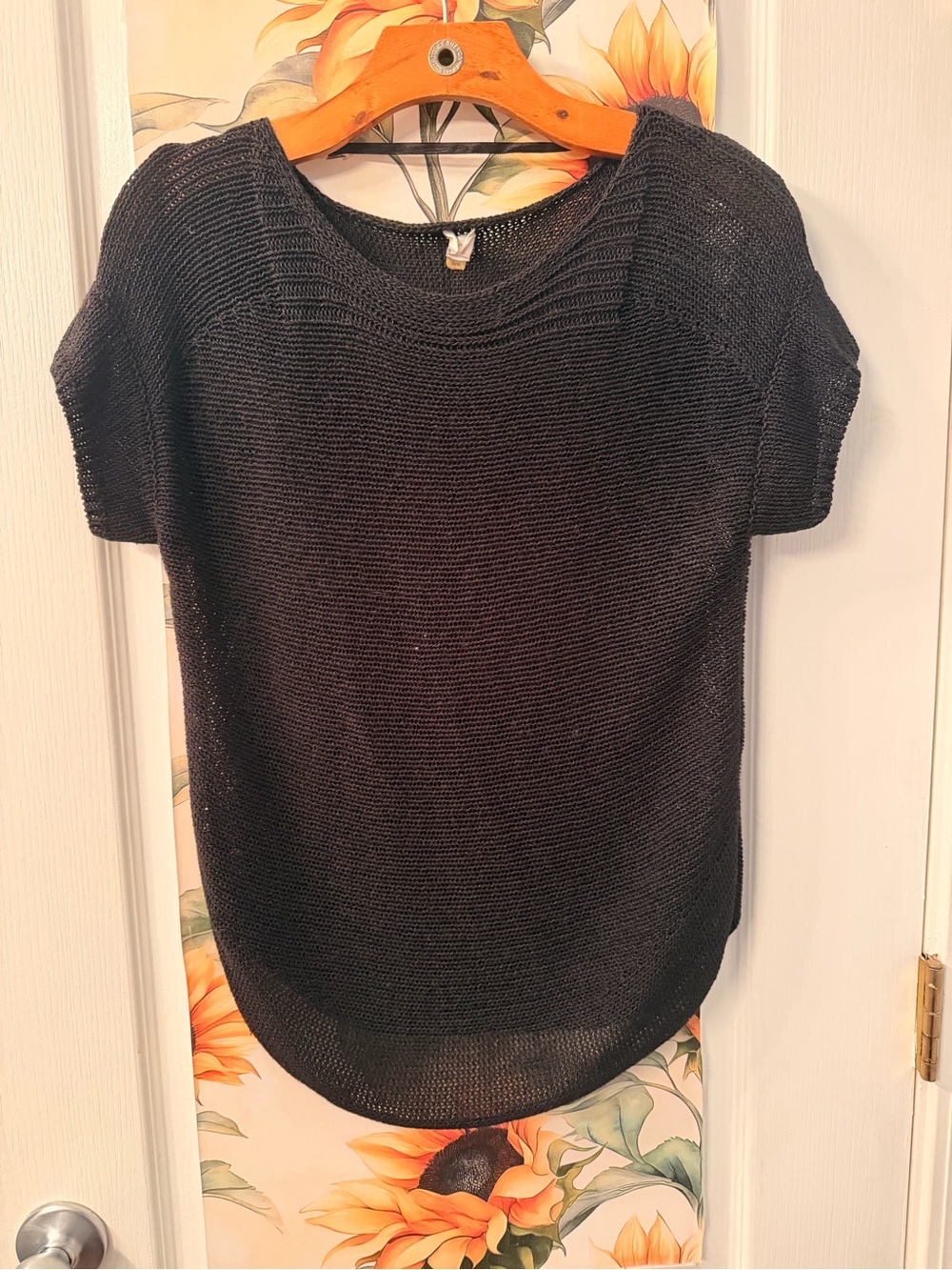 Cupio Black Short-Sleeve Crewneck Knit Top